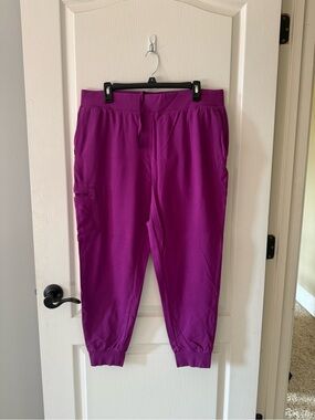 Jaanuu Scrub Joggers, Magenta XL